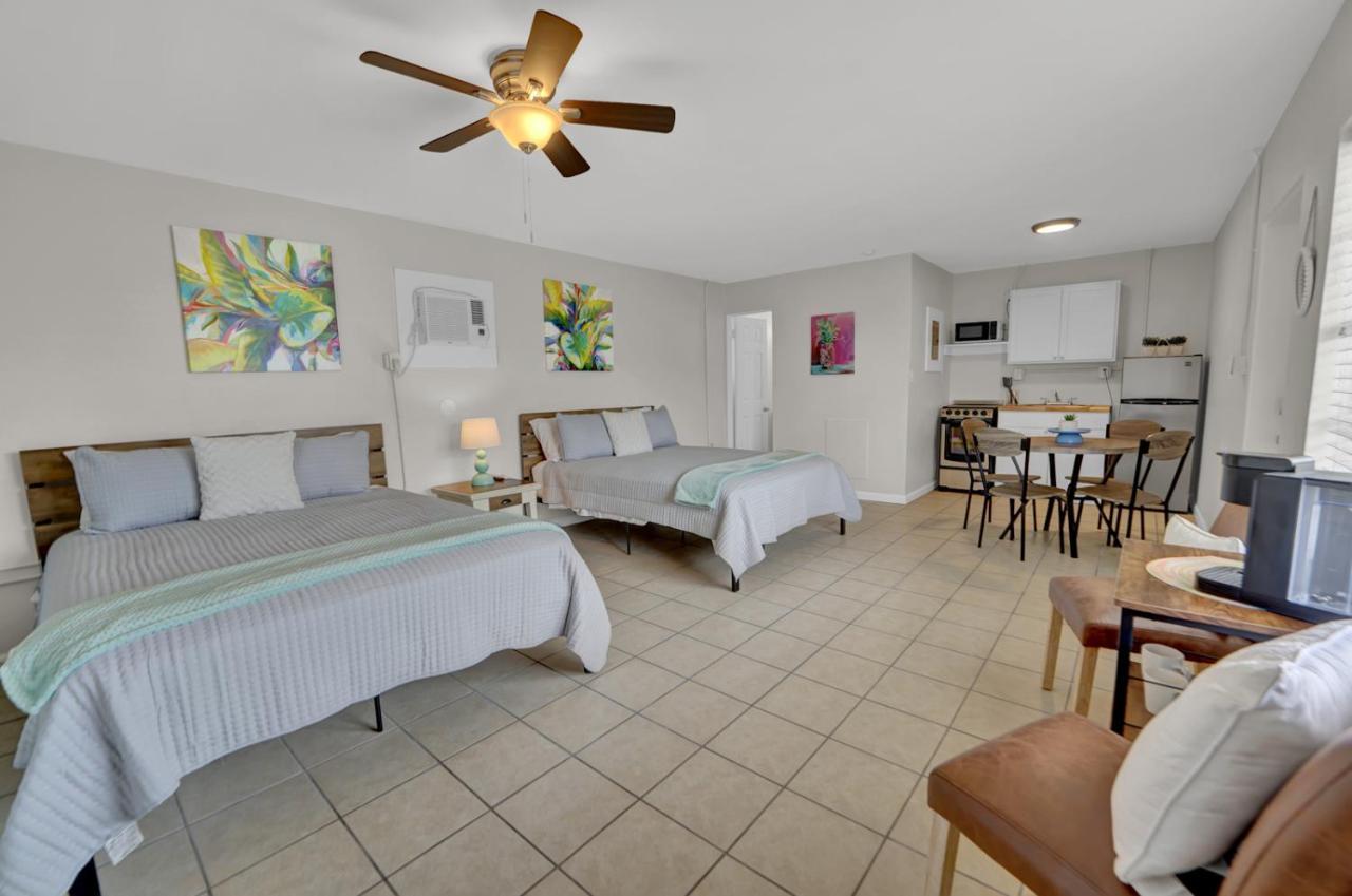 Sea Foam Suites Lower Grand Lagoon Exterior foto